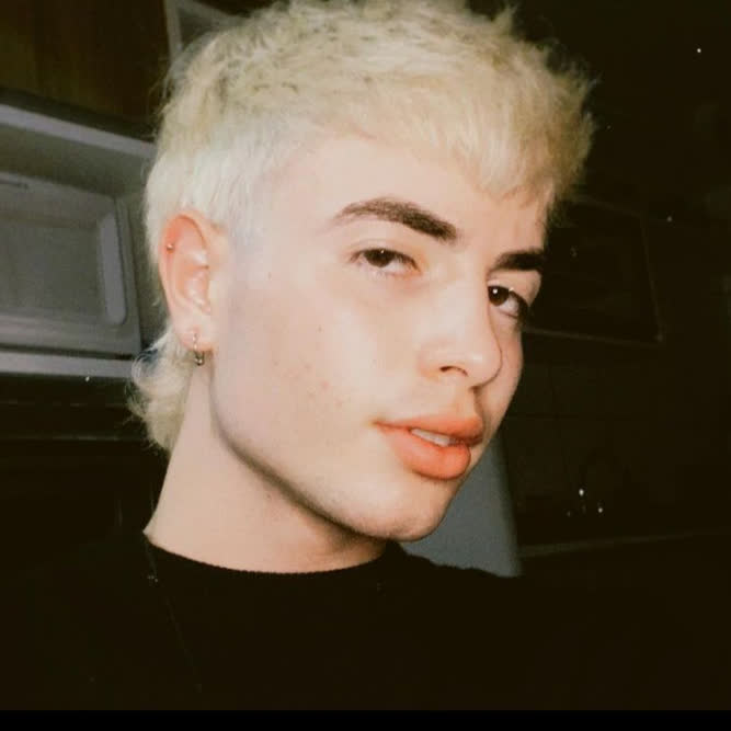 Saludos y videos personalizados de Juan Felipe